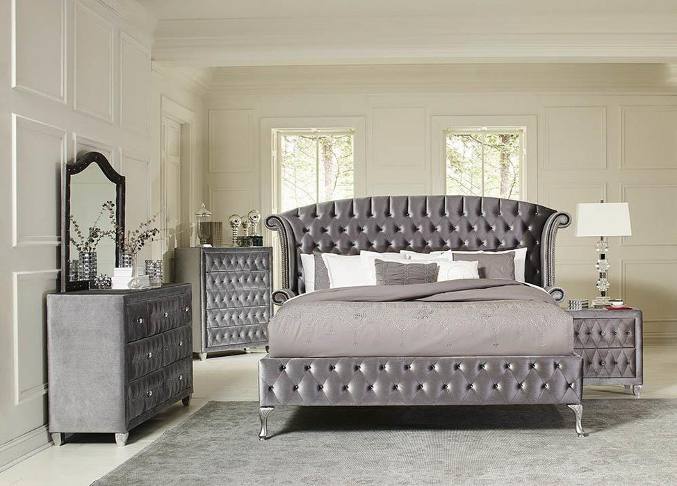 Deanna Contemporary Metallic California King Bed image